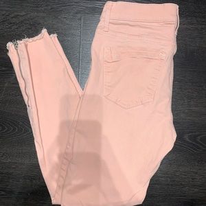 Light pink ankle jeans
